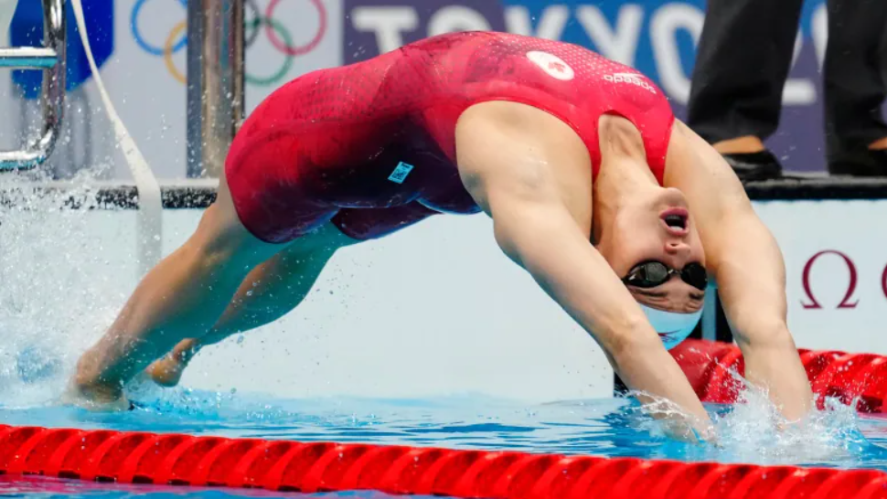 Kylie Masse Wins Silver in 200m Backstroke 🥈