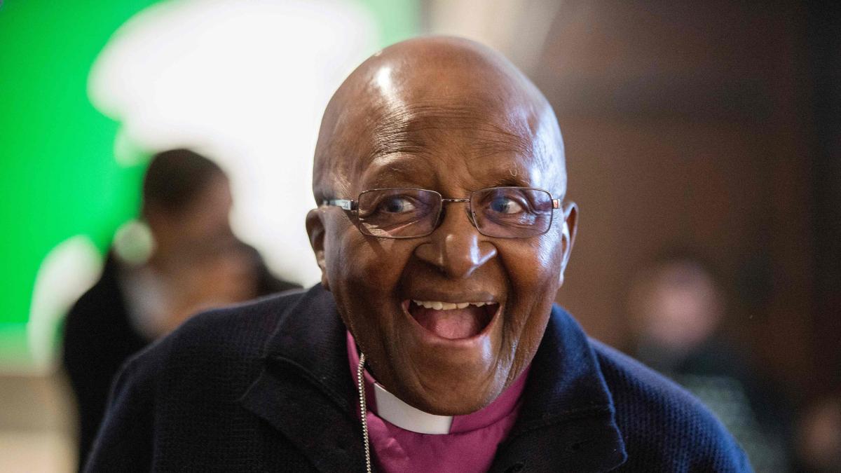 Desmond Tutu, Dead at 90
