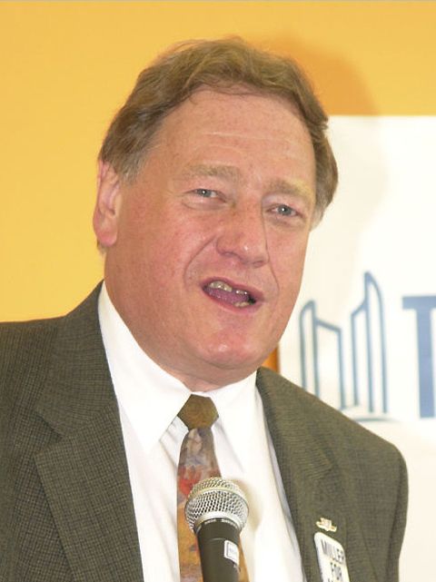 Howard Moscoe, Dead at 86